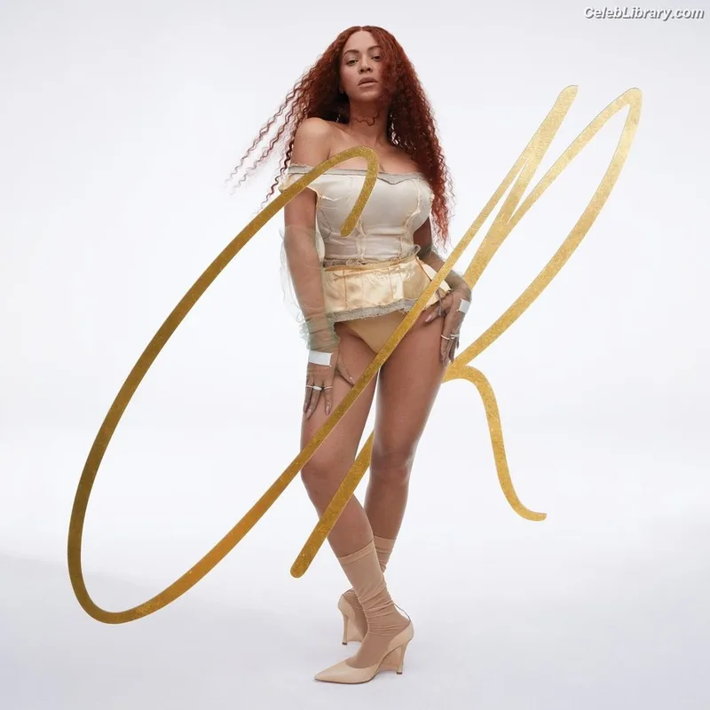 Beyoncé photo 14 of 1018
