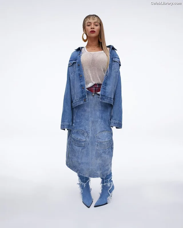 Beyoncé photo 15 of 1018