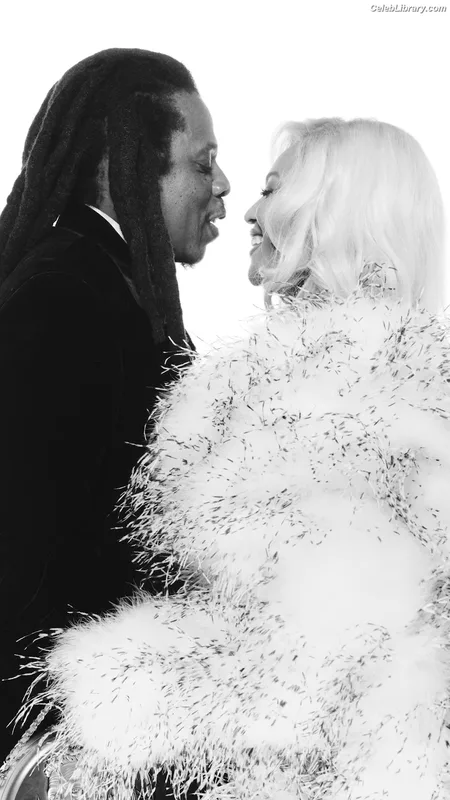 Beyoncé photo 10 of 1018