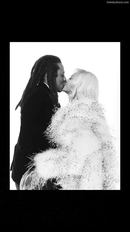 Beyoncé photo 18 of 1018
