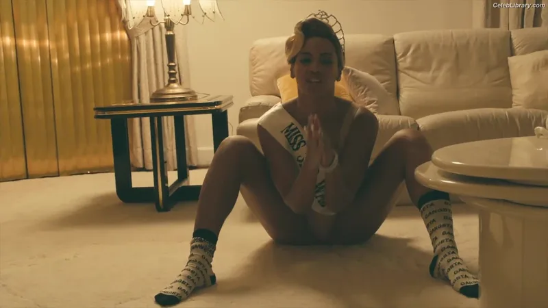 Beyoncé photo 19 of 1018