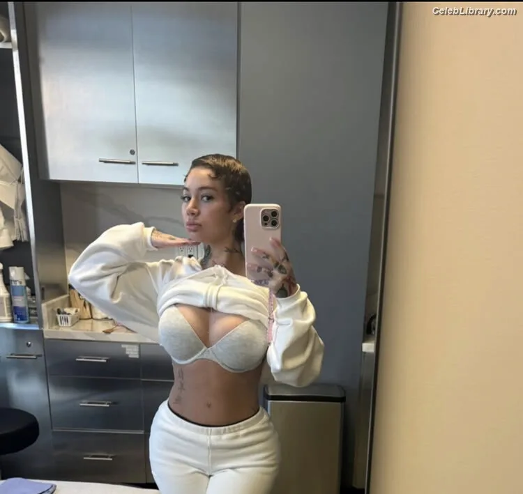 Bhad Bhabie photo 7 of 1373