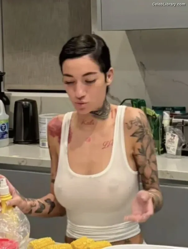 Bhad Bhabie photo 5 of 1373