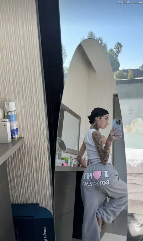 Bhad Bhabie photo 14 of 1373