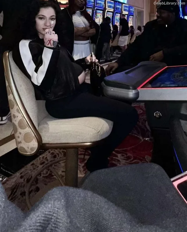 Bhad Bhabie photo 3 of 1373