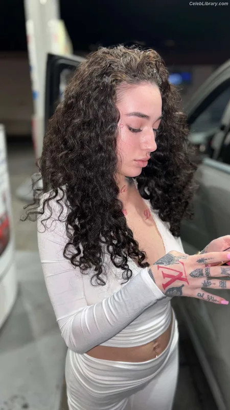 Bhad Bhabie photo 7 of 1373
