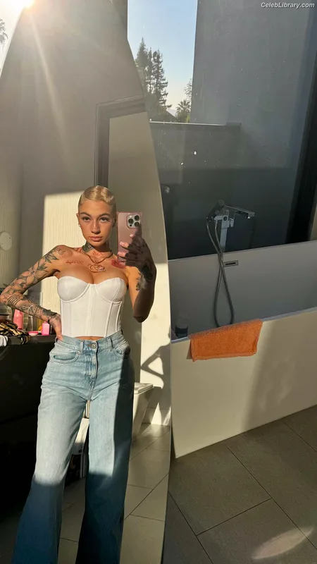 Bhad Bhabie photo 9 of 1373