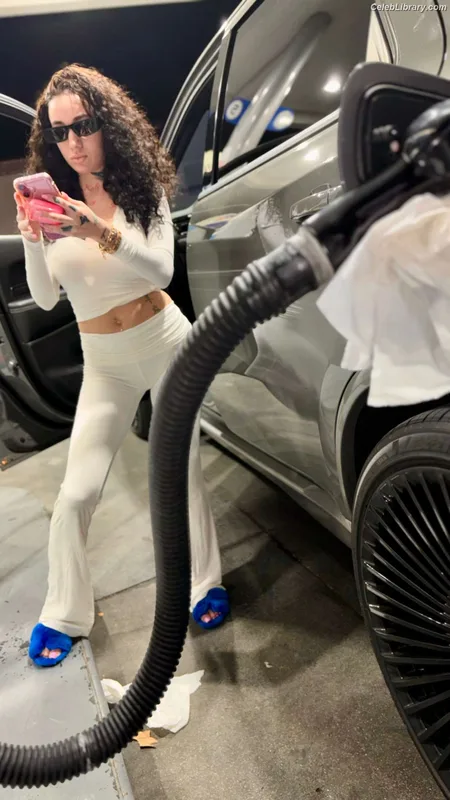 Bhad Bhabie photo 3 of 1373