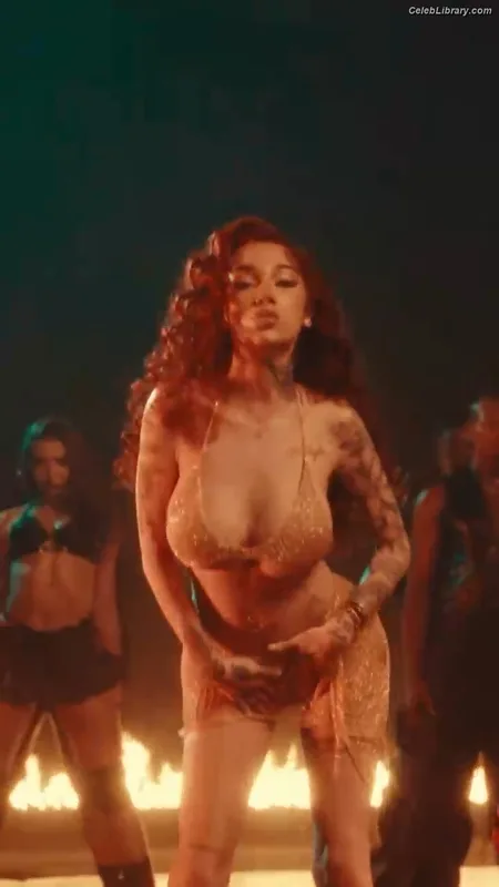 Bhad Bhabie photo 4 of 1373