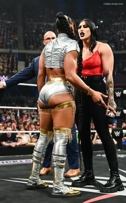 Bianca Belair photo 2 of 1037