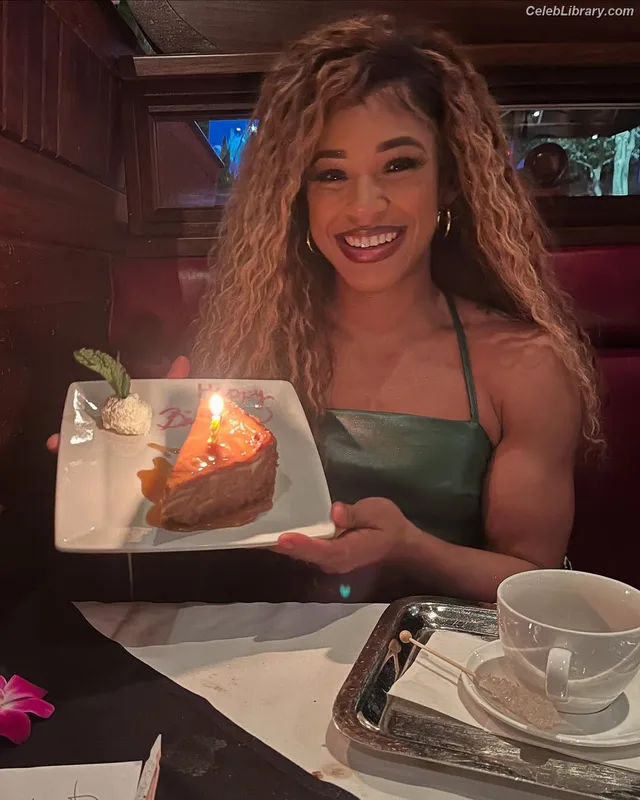 Bianca Belair photo 6 of 1037