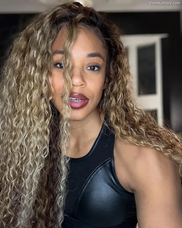 Bianca Belair photo 10 of 1037