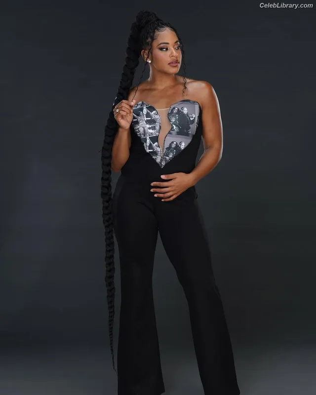 Bianca Belair photo 1 of 1037
