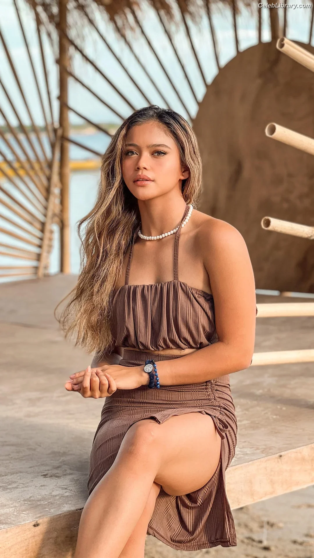Bianca Bustamante photo 4 of 498