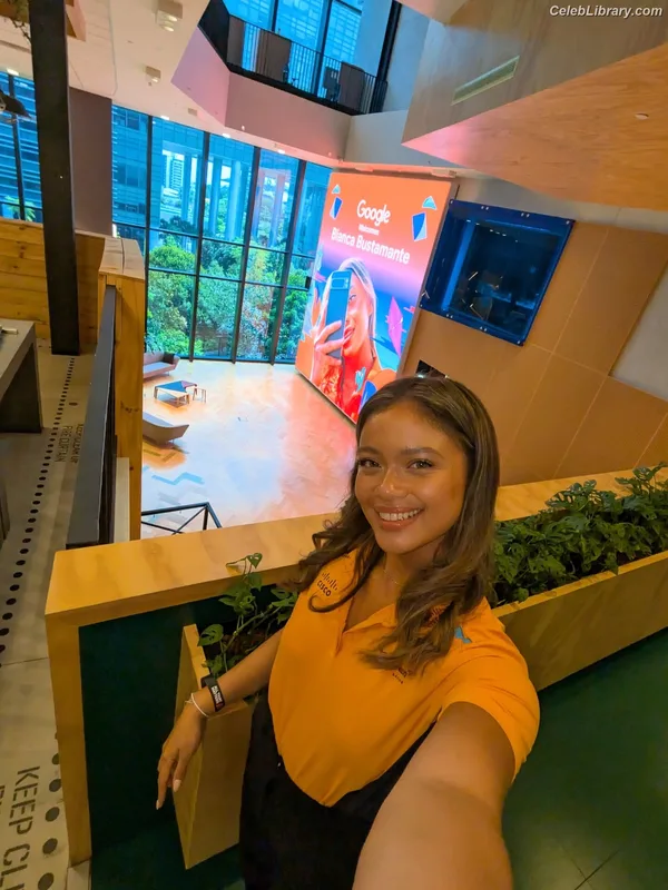 Bianca Bustamante photo 6 of 499