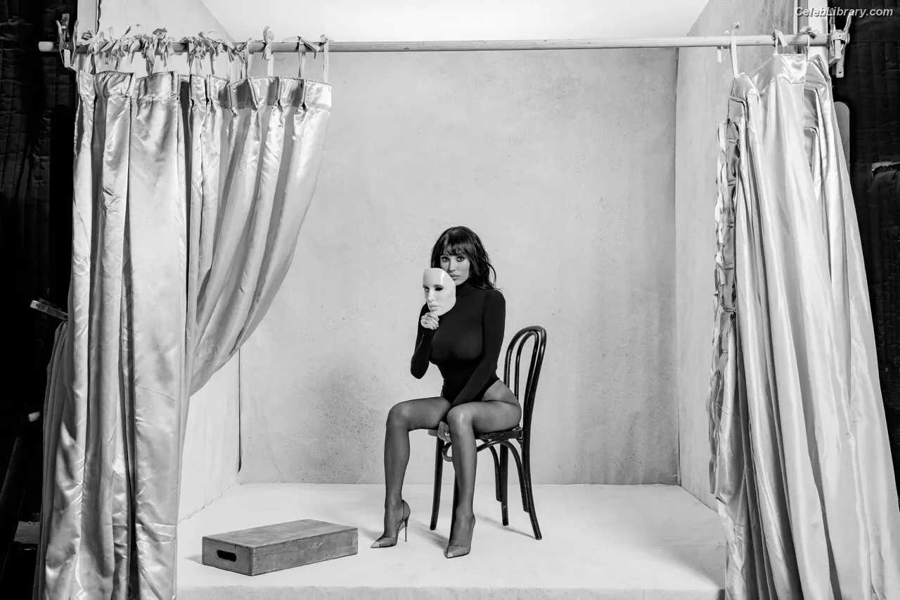 Bianca Censori photo 24 of 1409