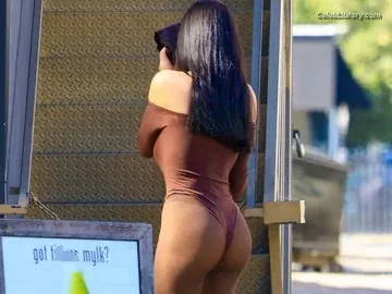 Bianca Censori photo 19 of 1410