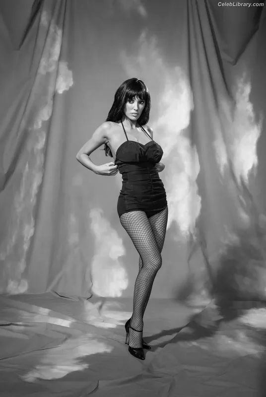 Bianca Censori photo 14 of 1410