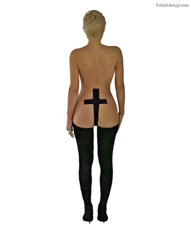 Bianca Censori photo 14 of 1410