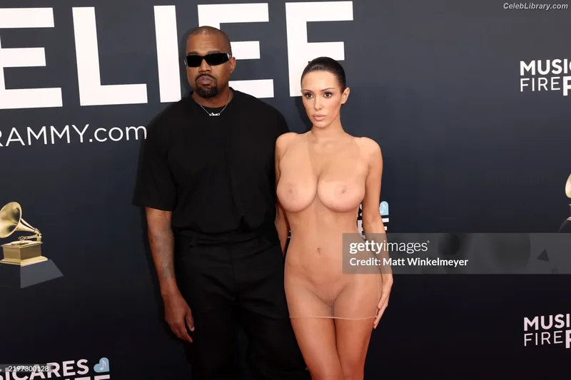 Bianca Censori photo 23 of 1410