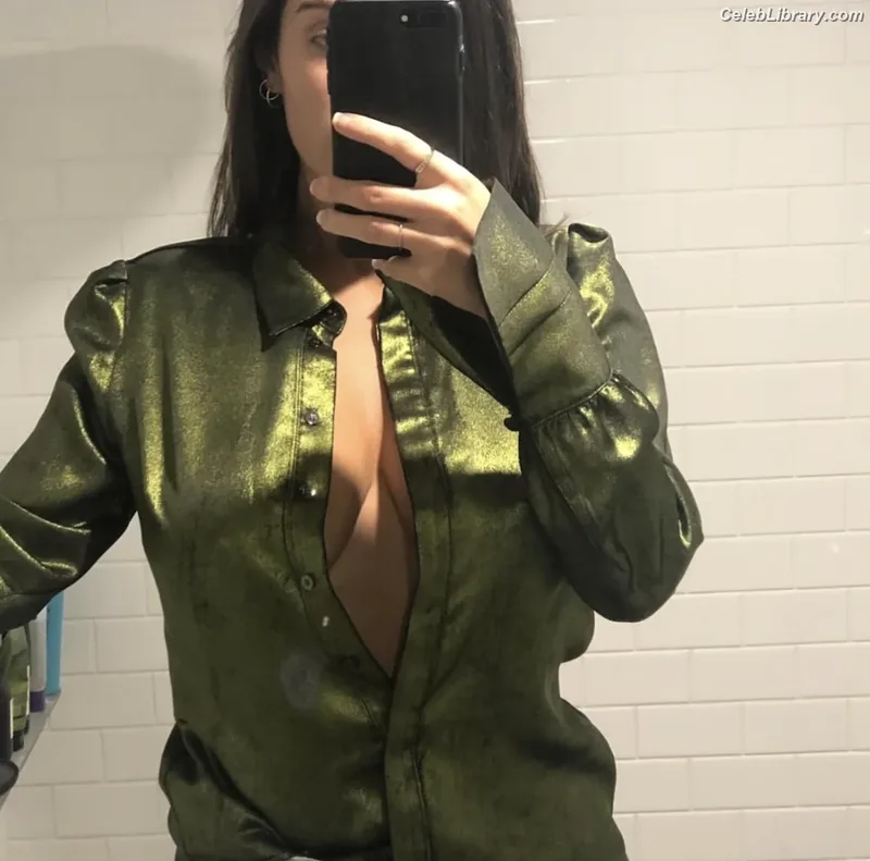 Bianca Censori photo 10 of 1410