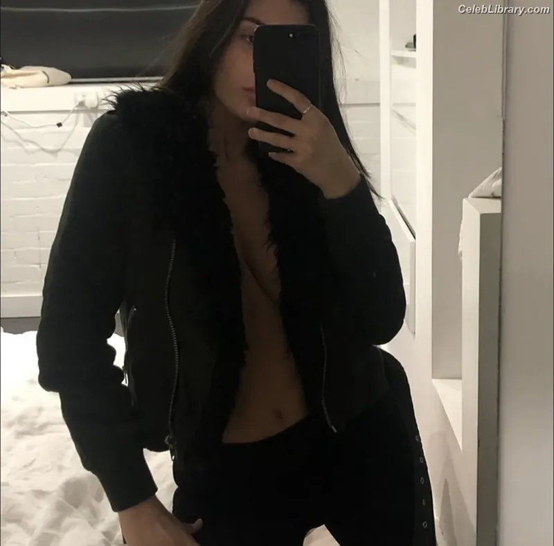 Bianca Censori photo 22 of 1410