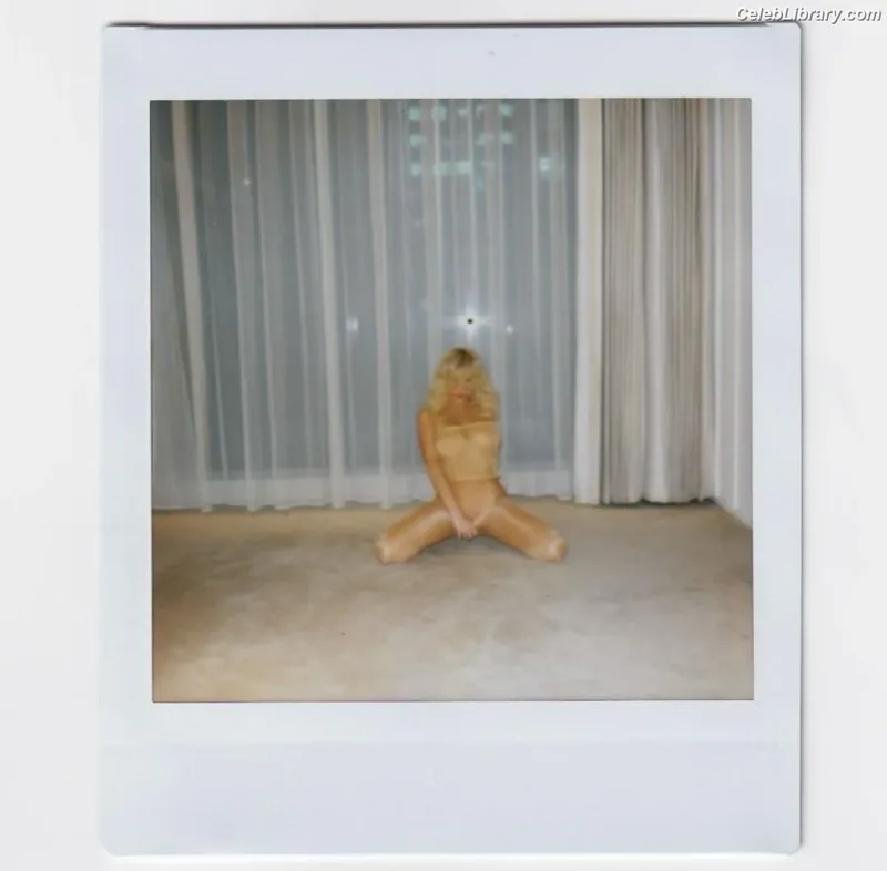 Bianca Censori photo 3 of 1410