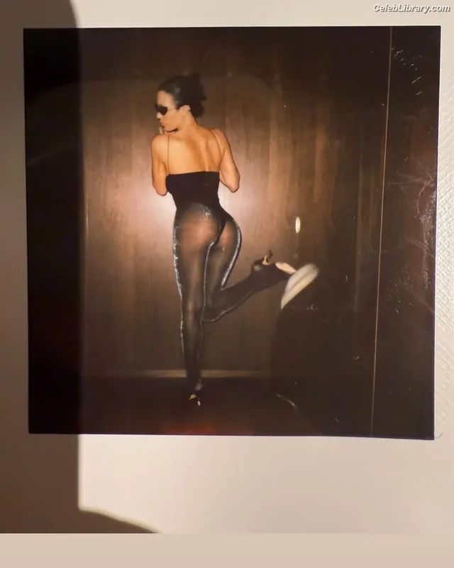 Bianca Censori photo 9 of 1410