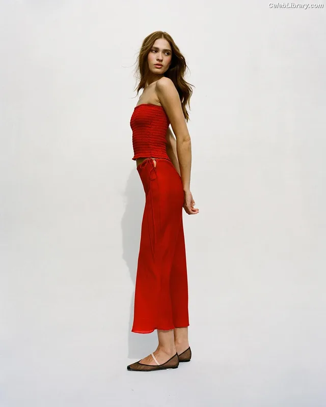 Bianca Finch photo 13 of 425