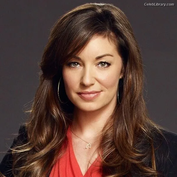 Bianca Kajlich photo 9 of 21