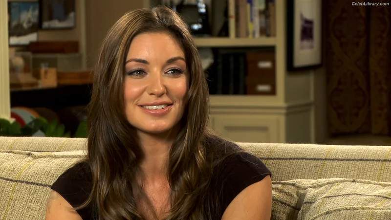 Bianca Kajlich photo 12 of 21