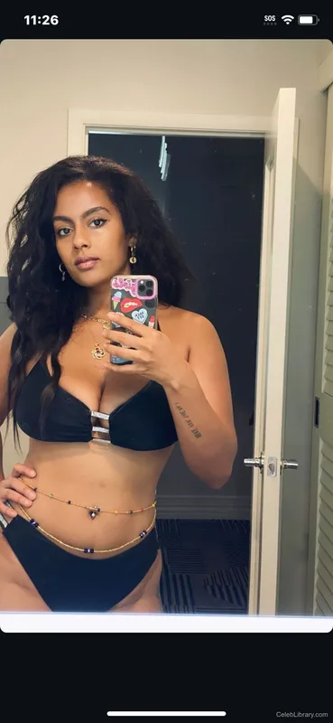 Bibi Bourelly photo 3 of 8