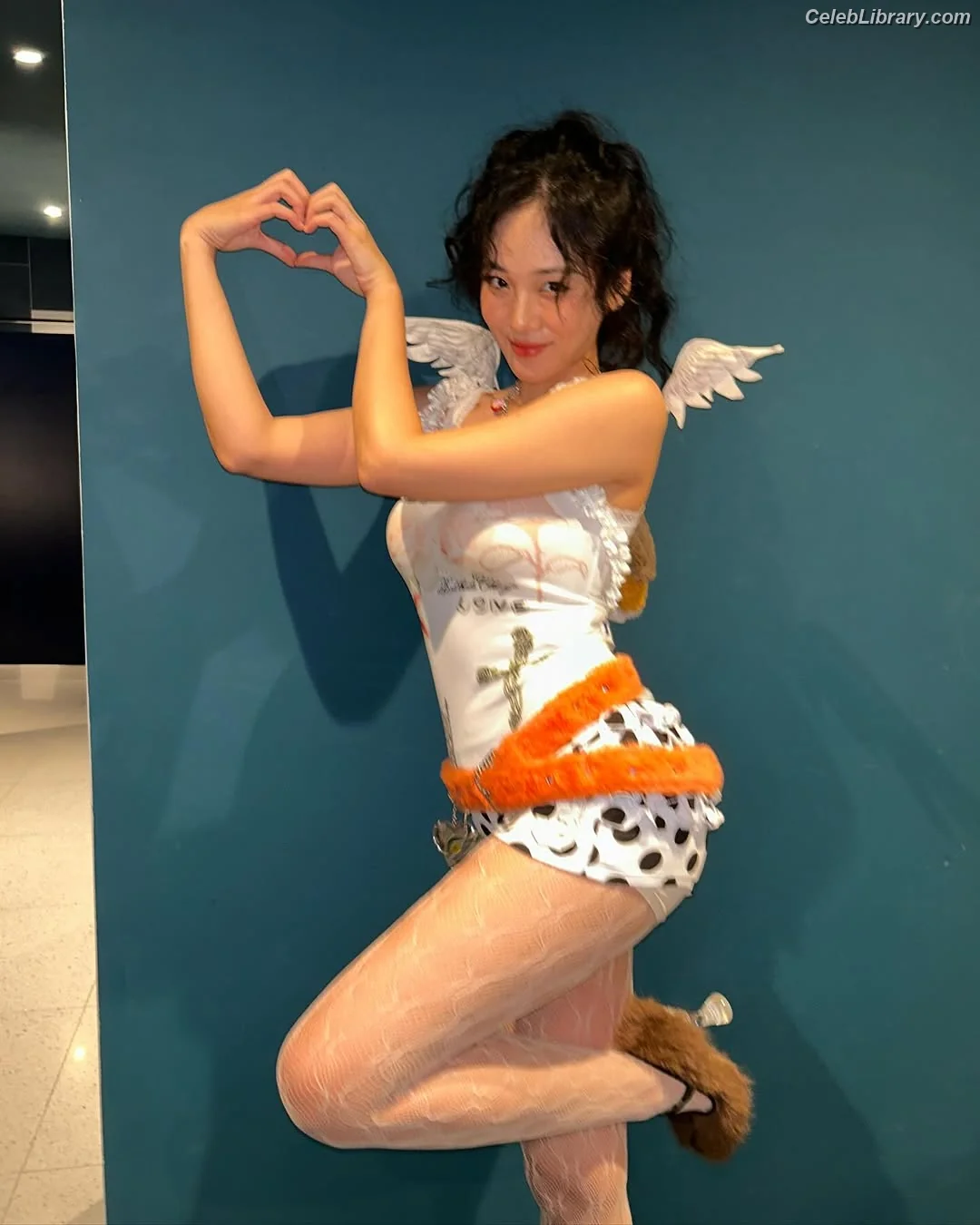 BIBI (Kim Hyung-Seo) photo 18 of 85