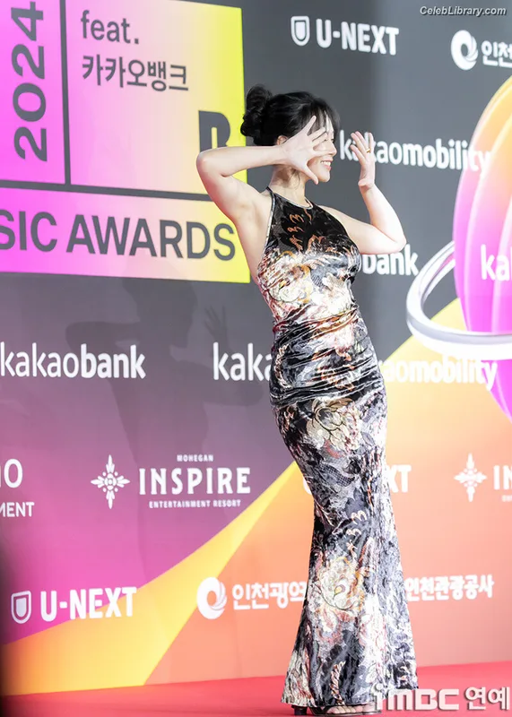 BIBI (Kim Hyung-Seo) photo 10 of 86