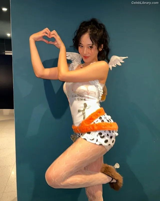 BIBI (Kim Hyung-Seo) photo 18 of 86