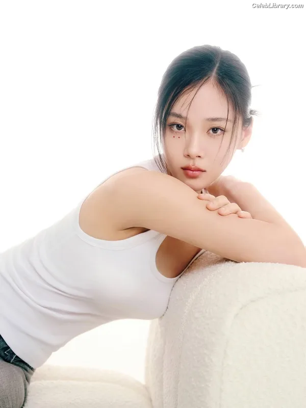 BIBI (Kim Hyung-Seo) photo 5 of 86