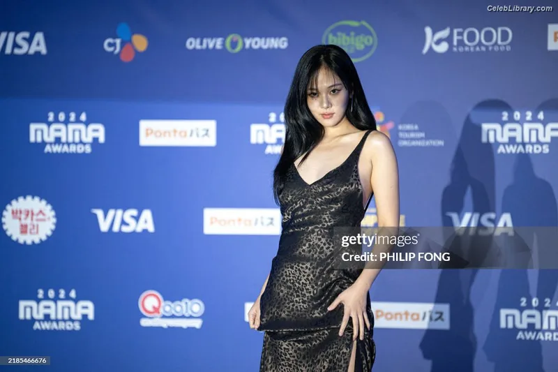 BIBI (Kim Hyung-Seo) photo 18 of 86