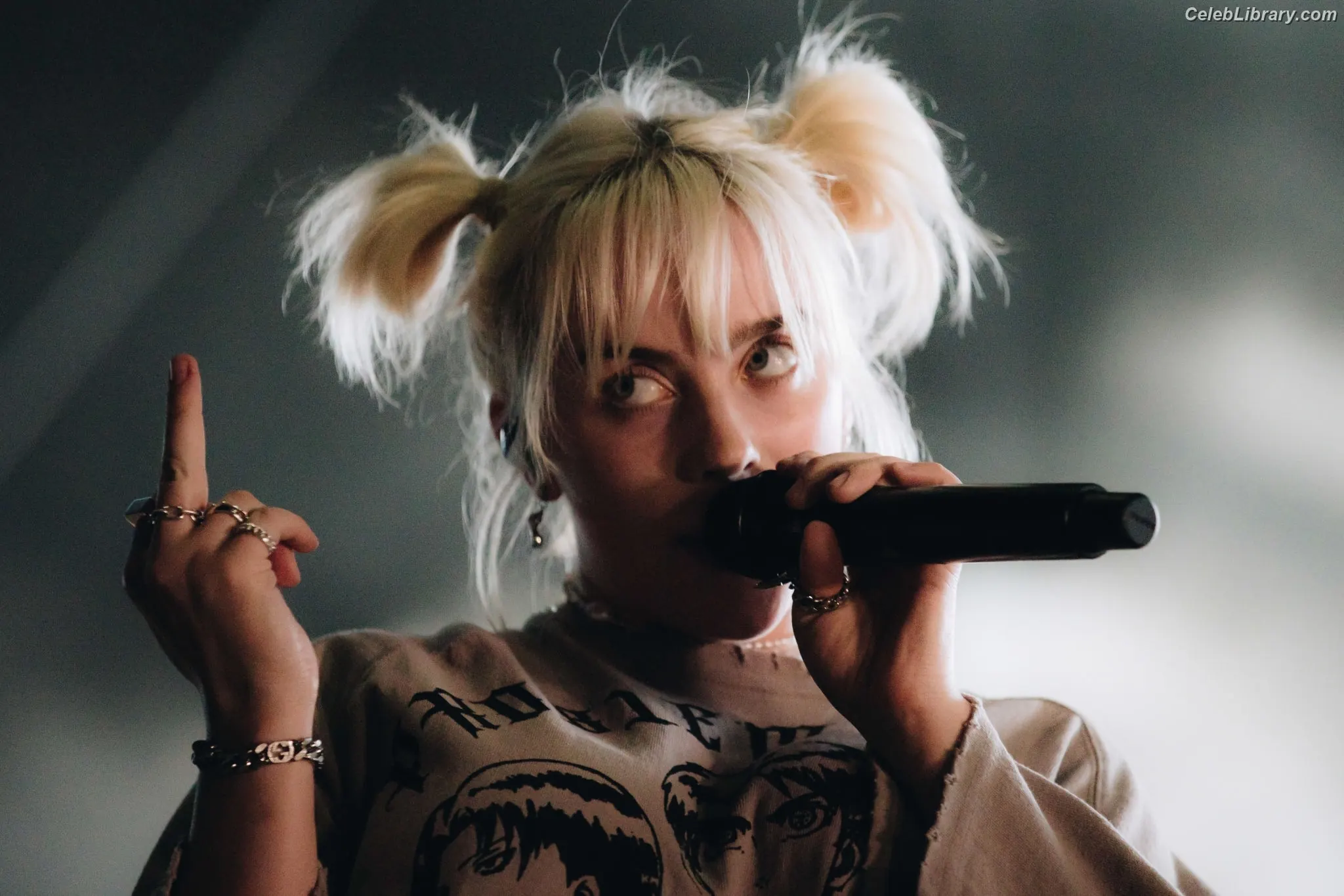 Billie Eilish photo 14 of 1845