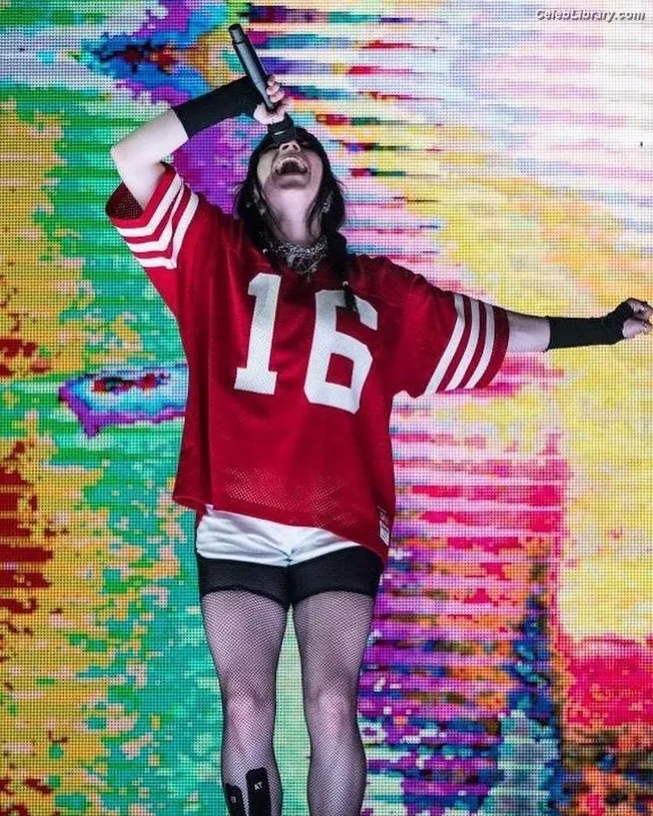 Billie Eilish photo 16 of 1845