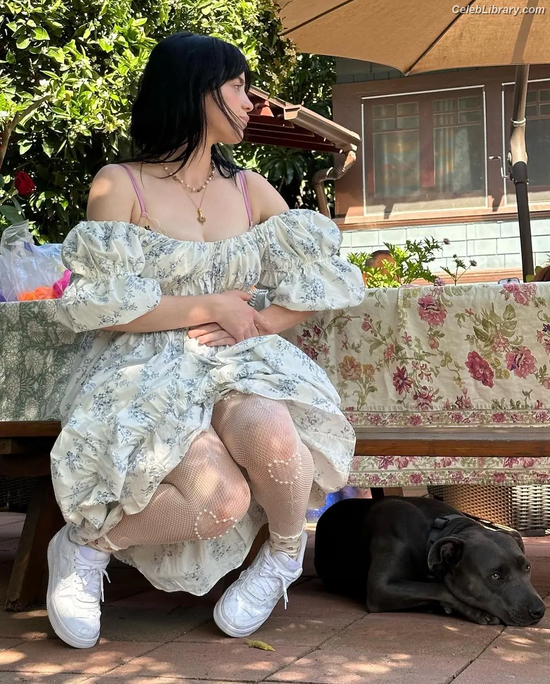 Billie Eilish photo 1 of 1845