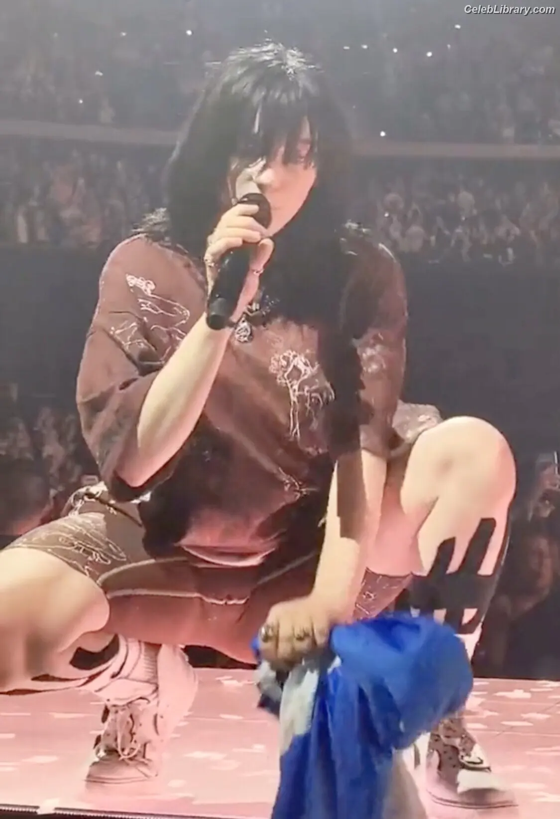 Billie Eilish photo 15 of 1845