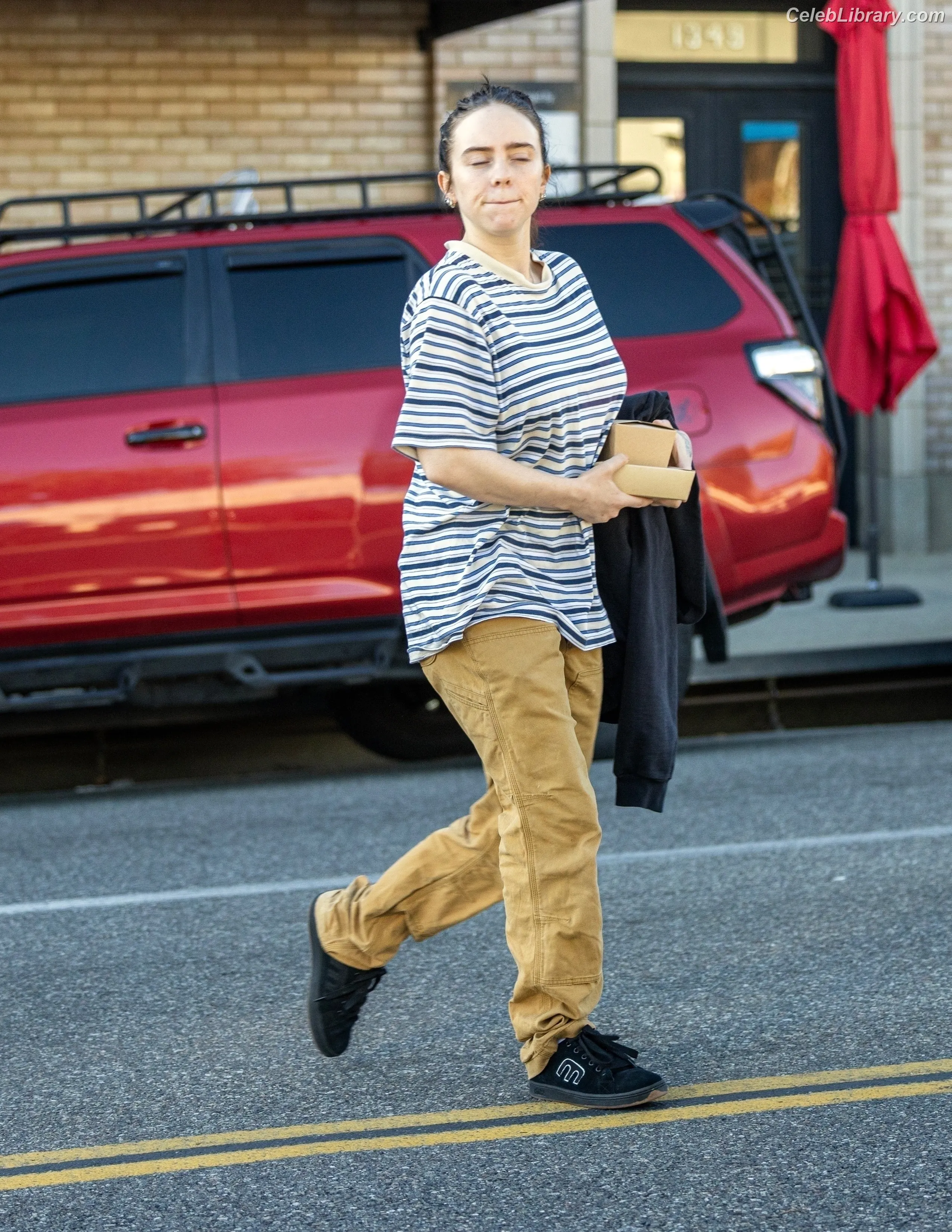Billie Eilish photo 8 of 1845