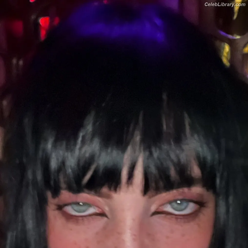 Billie Eilish photo 24 of 1845