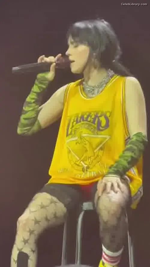 Billie Eilish photo 17 of 1845