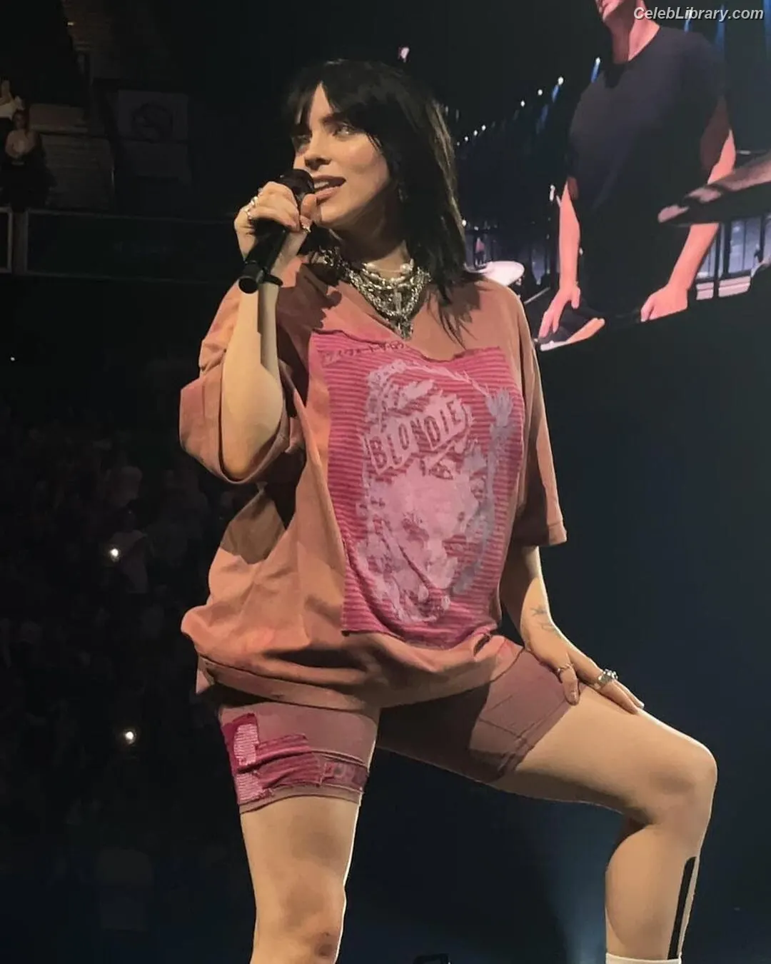 Billie Eilish photo 24 of 1845