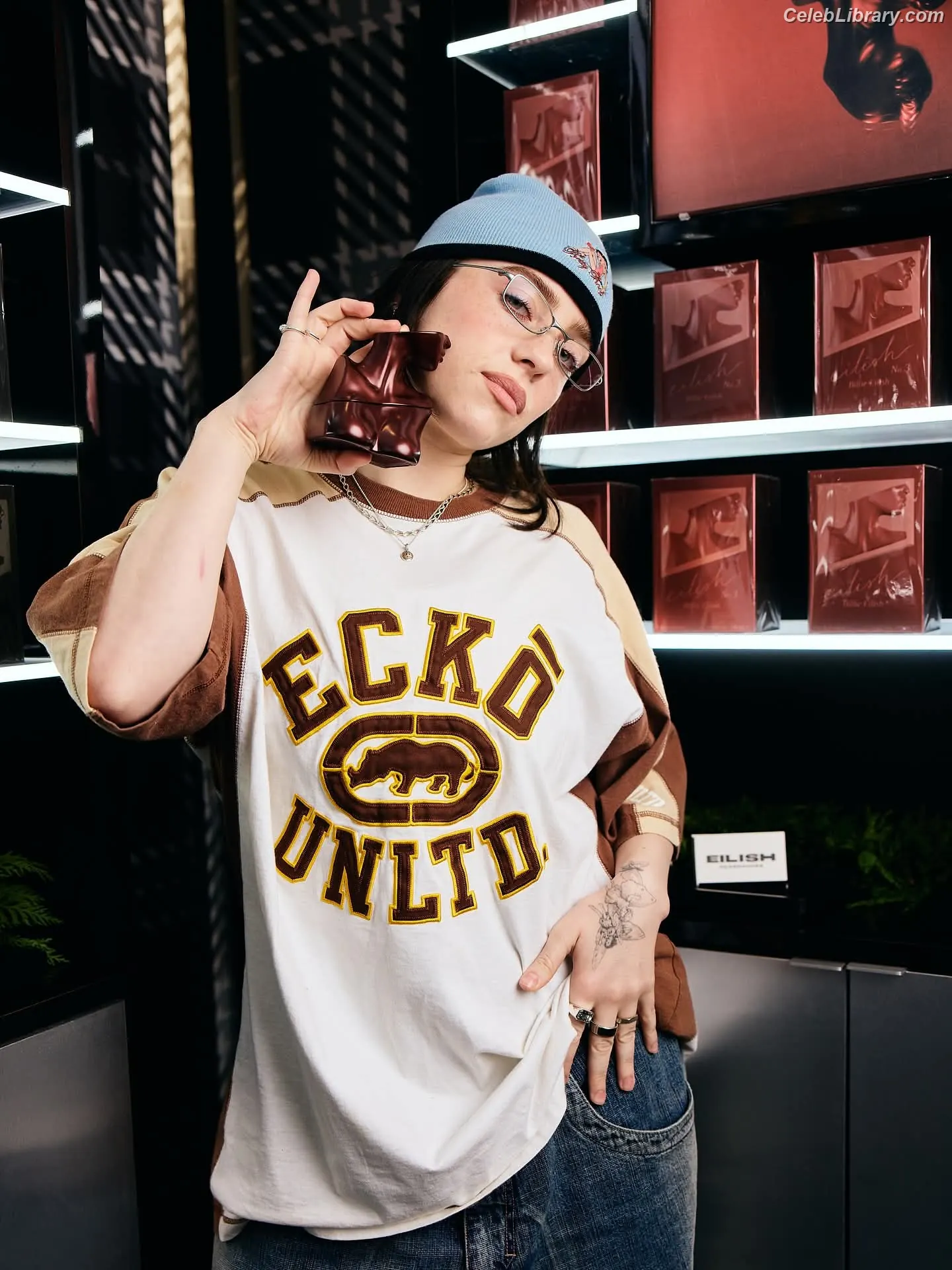 Billie Eilish photo 8 of 1845