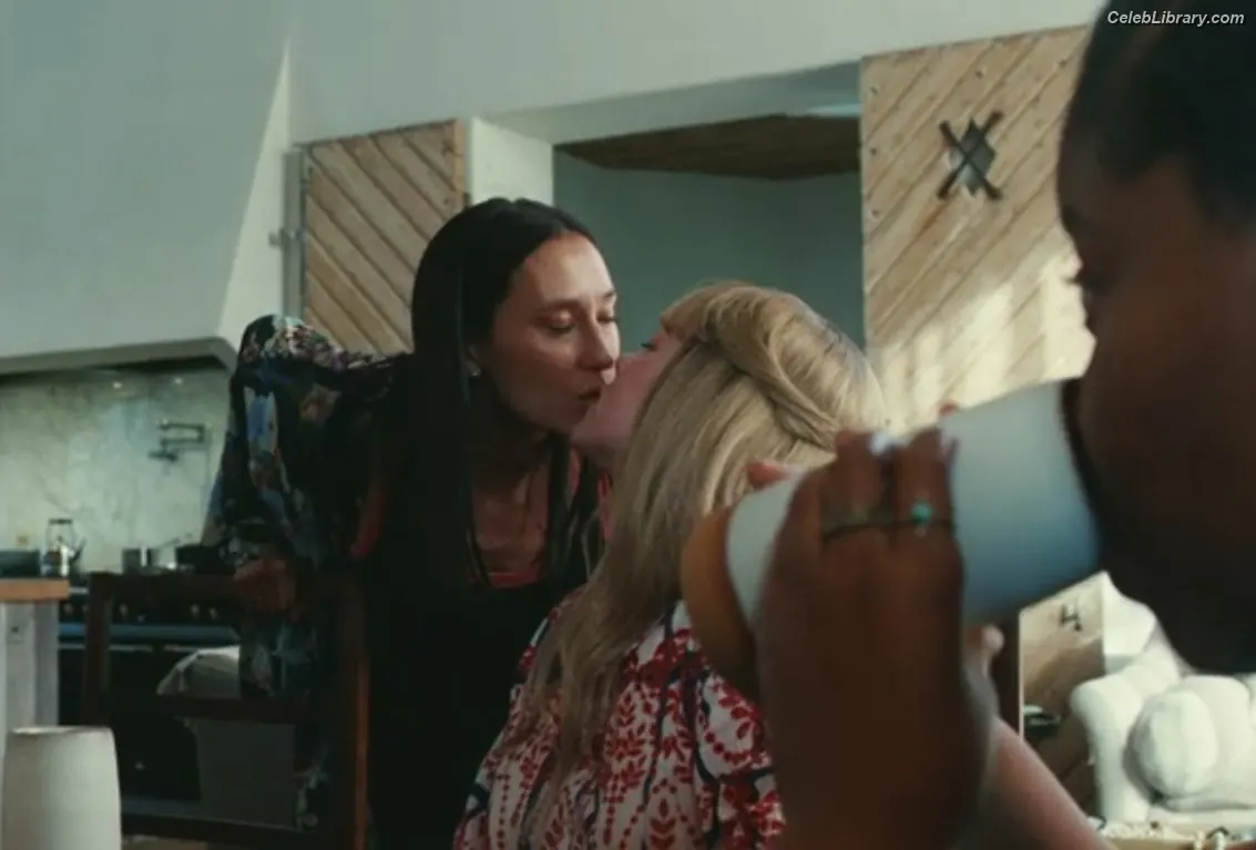 Billie Eilish photo 19 of 1845