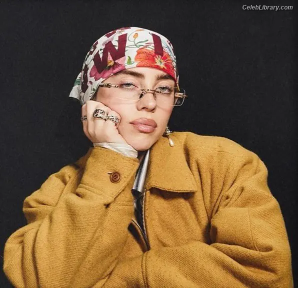 Billie Eilish photo 17 of 1845