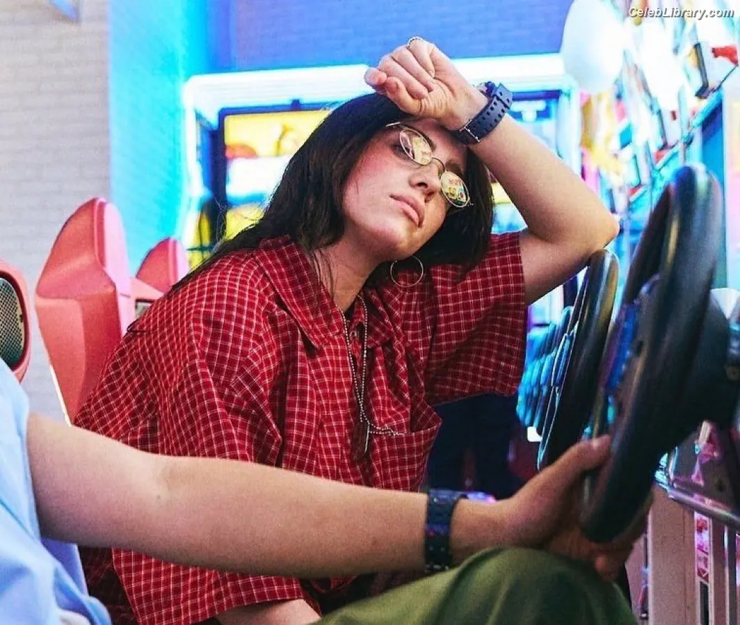Billie Eilish photo 20 of 1845
