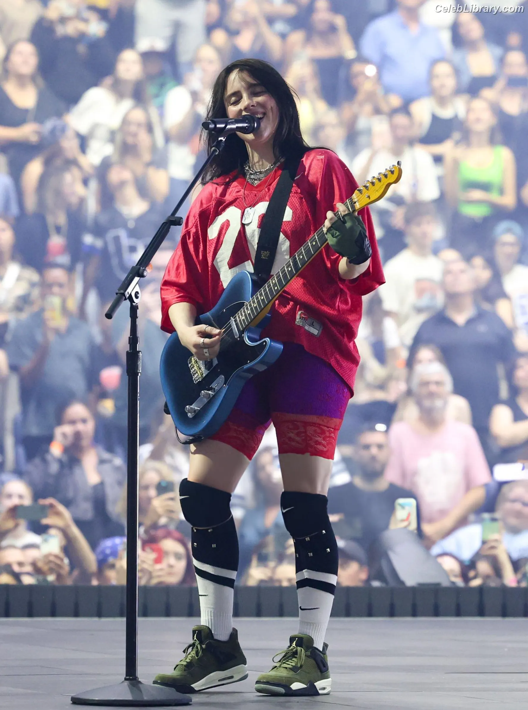 Billie Eilish photo 10 of 1845